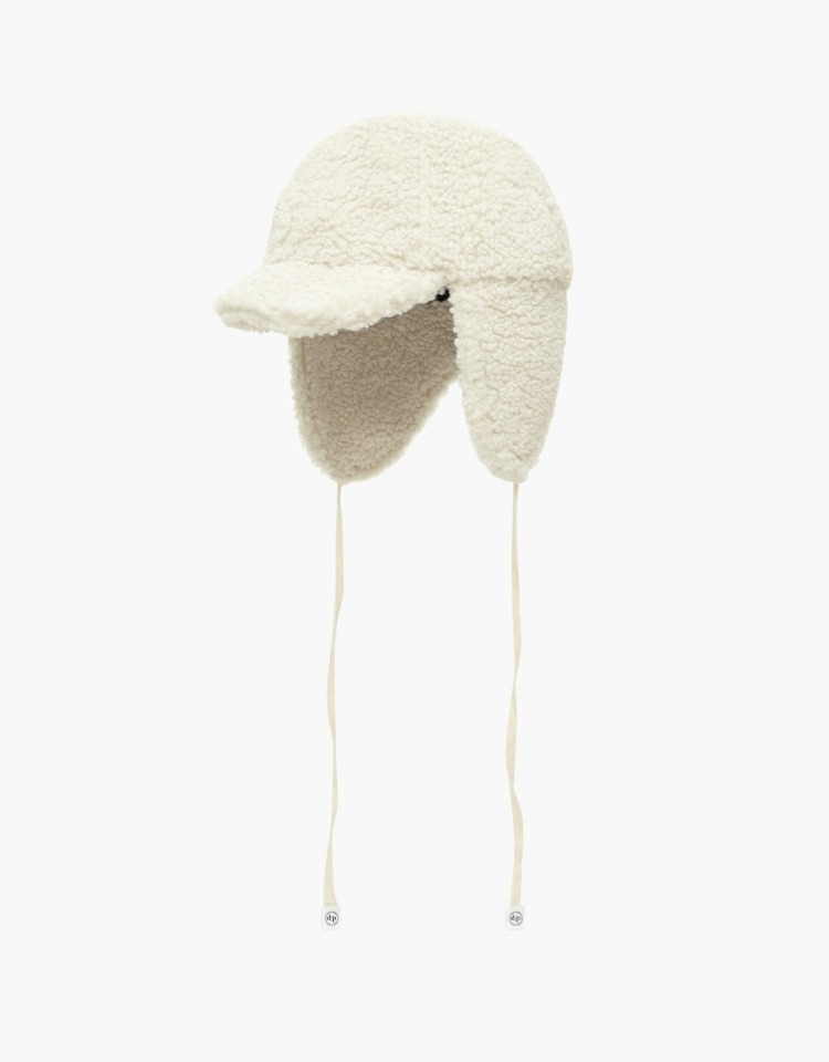 [2차 예약배송 1/20]earflap cap (ivory fleece)